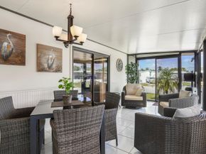 8560 SW 20th St, Davie FL 33324