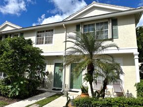 9845 NW 56th Pl 9845, Coral Springs FL 33076