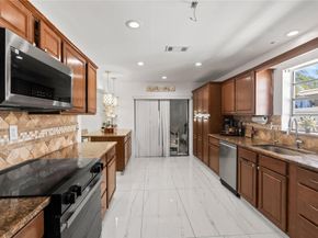 9701 NW 83rd St, Tamarac FL 33321