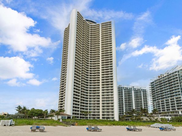 3000 N Ocean Drive 17d, Riviera Beach FL 33404