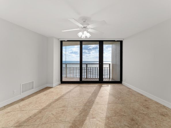 3000 N Ocean Drive 17d, Riviera Beach FL 33404
