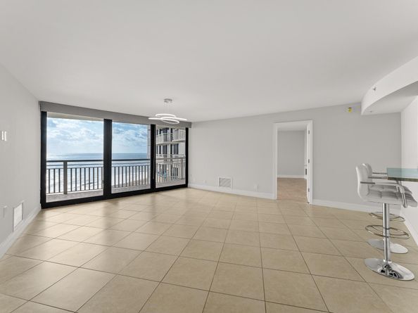 3000 N Ocean Drive 17d, Riviera Beach FL 33404