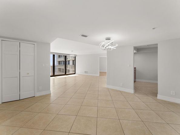 3000 N Ocean Drive 17d, Riviera Beach FL 33404