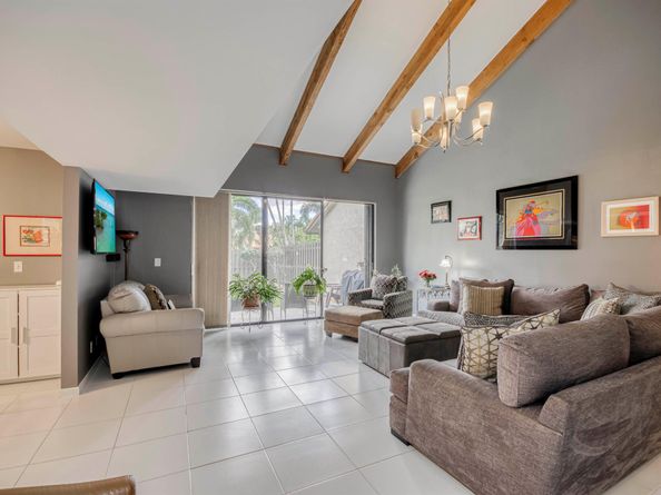 11135 Oakdale Road, Boynton Beach FL 33437