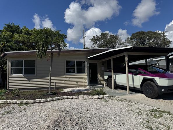 821 N B Street, Lake Worth Beach FL 33460