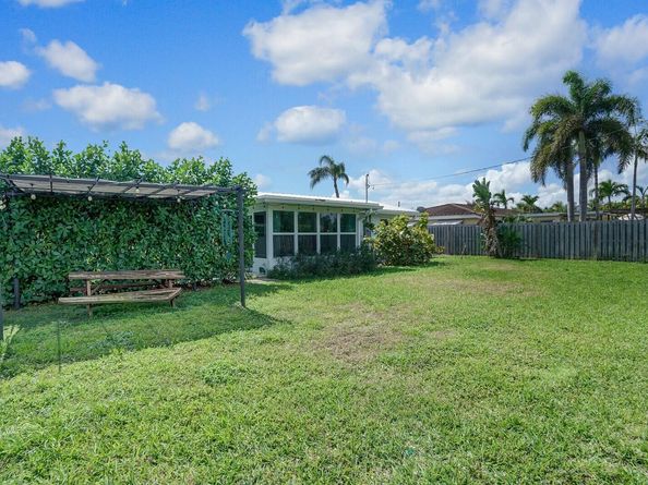 455 NE 34th Street, Boca Raton FL 33431