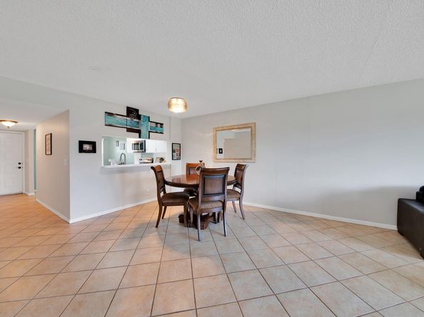 4708 Lucerne Lakes Boulevard E 104, Lake Worth FL 33467