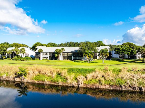 5054 Golfview Court 1525, Delray Beach FL 33484