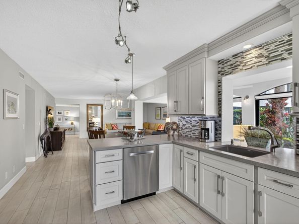16670 Traders Crossing N 111, Jupiter FL 33477