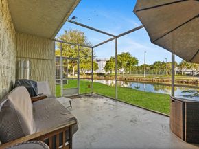 547 N Pine Island Rd 25, Plantation FL 33324