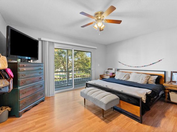 547 N Pine Island Rd 25, Plantation FL 33324