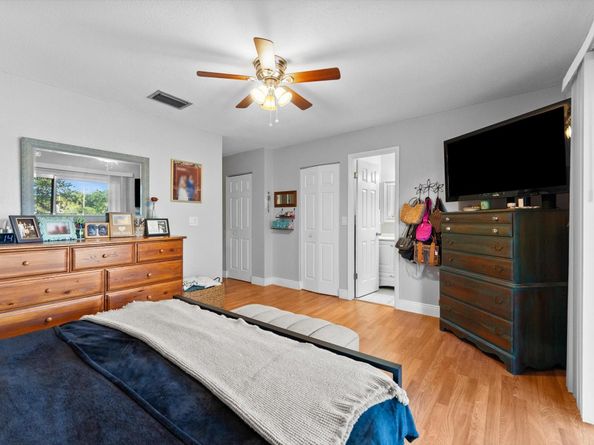 547 N Pine Island Rd 25, Plantation FL 33324