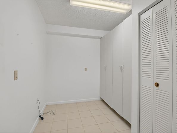 6193 Balboa Circle 403, Boca Raton FL 33433