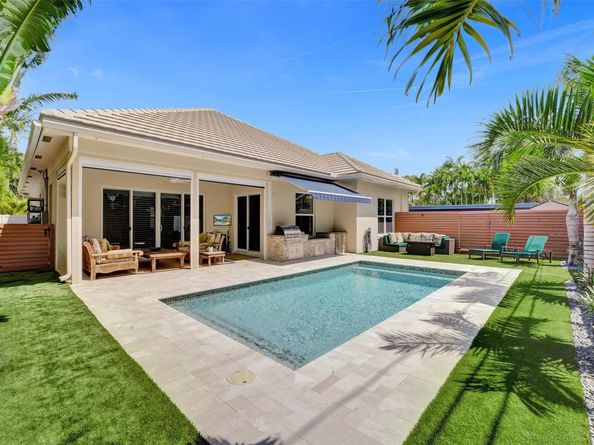 517 NE 11th Ave, Fort Lauderdale FL 33301