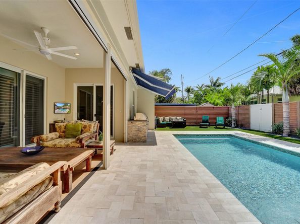 517 NE 11th Ave, Fort Lauderdale FL 33301