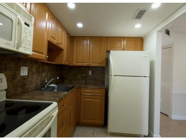 9101 Sunrise Lakes Blvd 203, Sunrise FL 33322