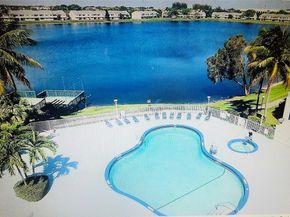 3405 NW 44th St 205, Lauderdale Lakes FL 33309