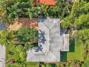 215 N Seacrest Circle, Delray Beach FL 33444