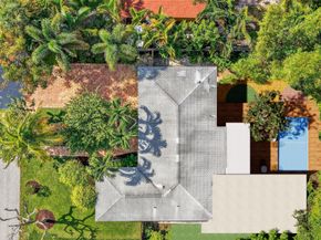 215 N Seacrest Circle, Delray Beach FL 33444