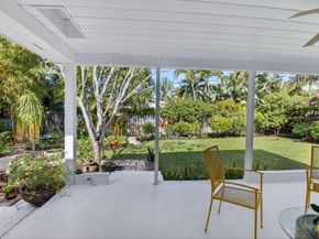 215 N Seacrest Circle, Delray Beach FL 33444