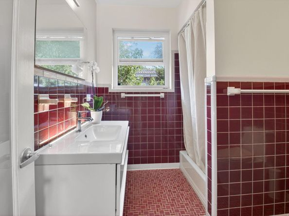 215 N Seacrest Circle, Delray Beach FL 33444