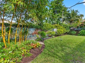 215 N Seacrest Circle, Delray Beach FL 33444