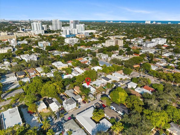 1928 Adams St, Hollywood FL 33020