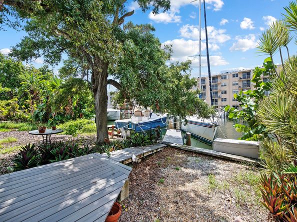 1718 SE 14th St, Fort Lauderdale FL 33316