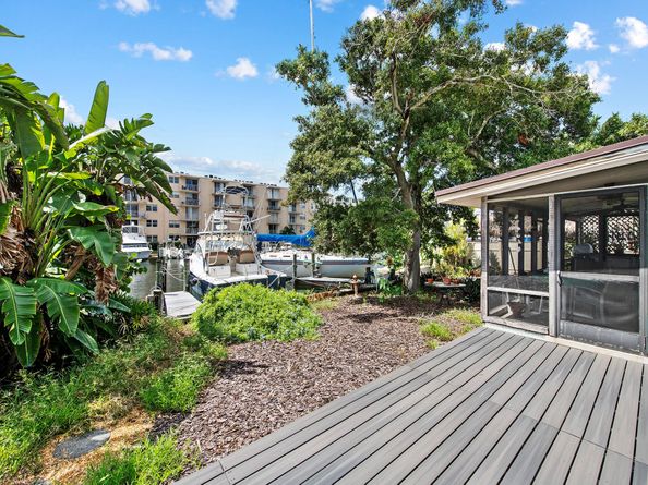 1718 SE 14th St, Fort Lauderdale FL 33316