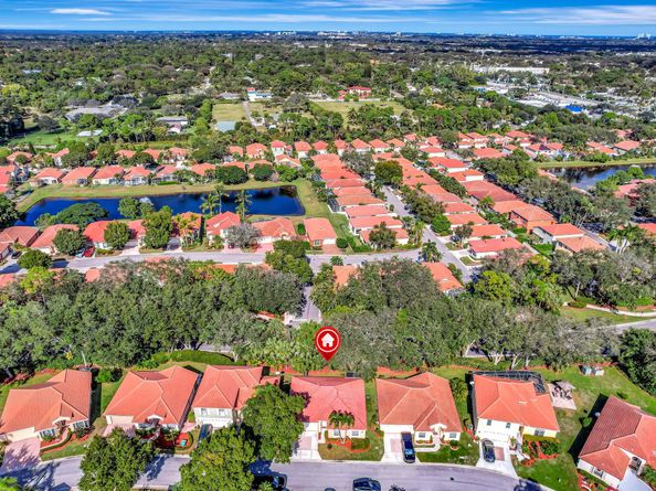 7036 Galleon Cove, Riviera Beach FL 33418