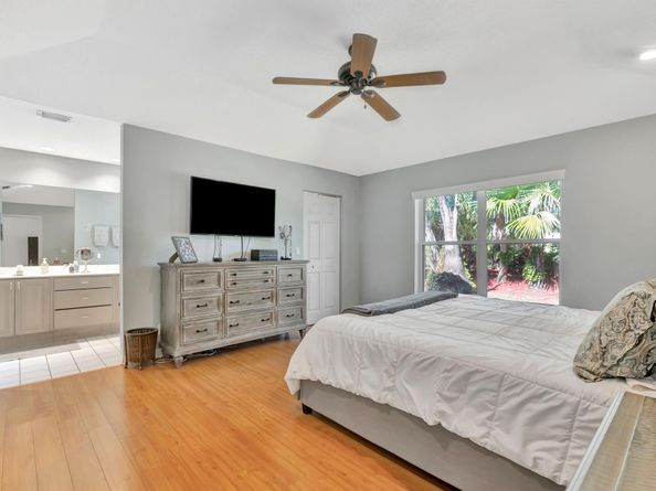 7036 Galleon Cove, Riviera Beach FL 33418