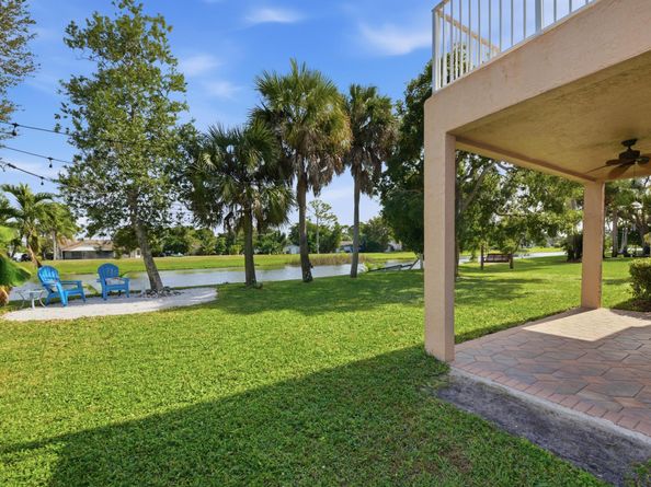 2462 Westmont Place, Royal Palm Beach FL 33411