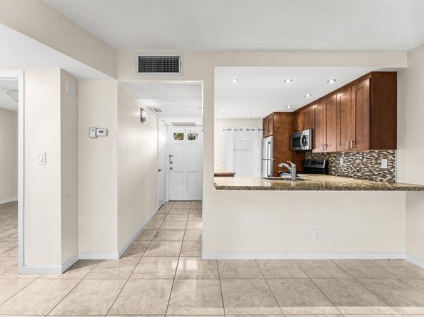 400 NE 20th Street D101, Boca Raton FL 33431