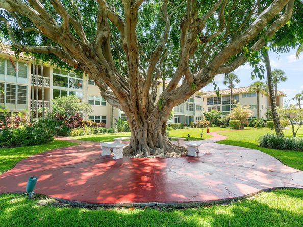 400 NE 20th Street D101, Boca Raton FL 33431