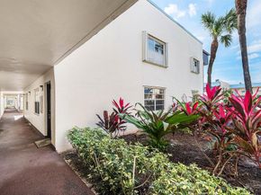 447 Burgundy J, Delray Beach FL 33484
