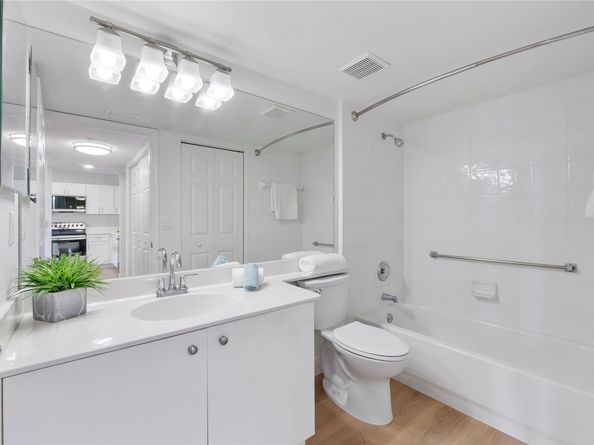 7763 Southampton Ter 102, Tamarac FL 33321