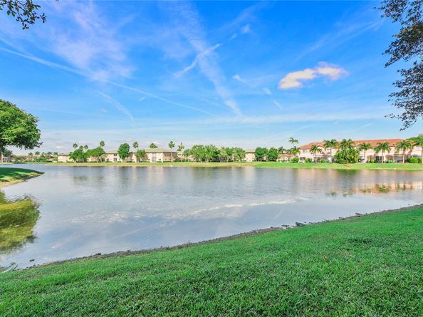 7763 Southampton Ter 102, Tamarac FL 33321