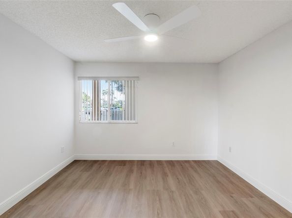 7763 Southampton Ter 102, Tamarac FL 33321