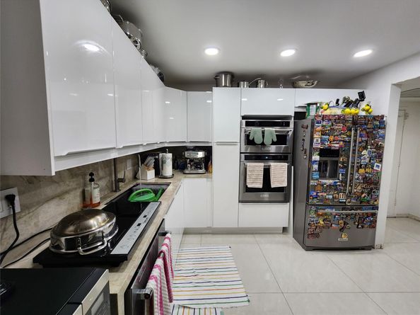 2500 Parkview Dr 403, Hallandale Beach FL 33009