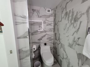 2500 Parkview Dr 403, Hallandale Beach FL 33009