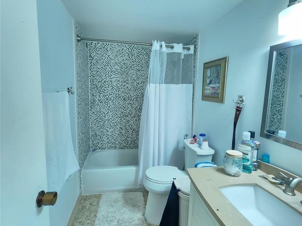 2500 Parkview Dr 403, Hallandale Beach FL 33009