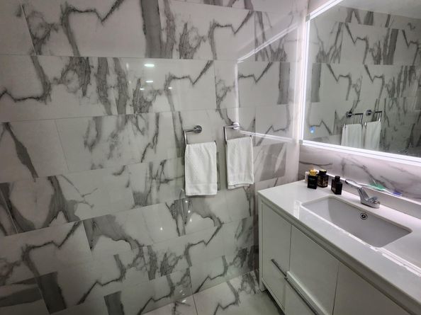 2500 Parkview Dr 403, Hallandale Beach FL 33009