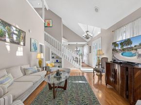 207 Woodsmuir Court, Palm Beach Gardens FL 33418