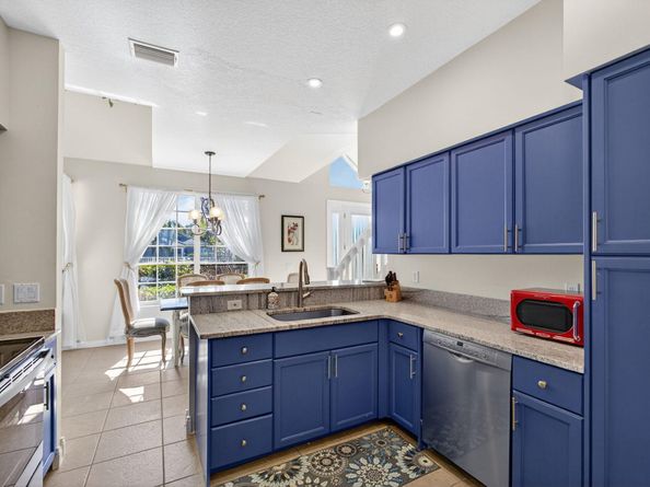 207 Woodsmuir Court, Palm Beach Gardens FL 33418