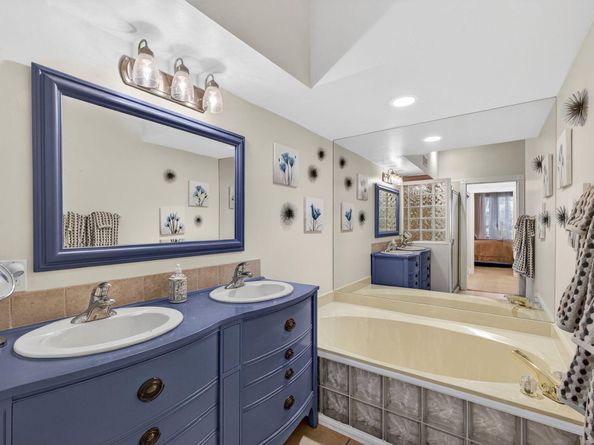 207 Woodsmuir Court, Palm Beach Gardens FL 33418