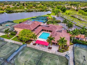 207 Woodsmuir Court, Palm Beach Gardens FL 33418