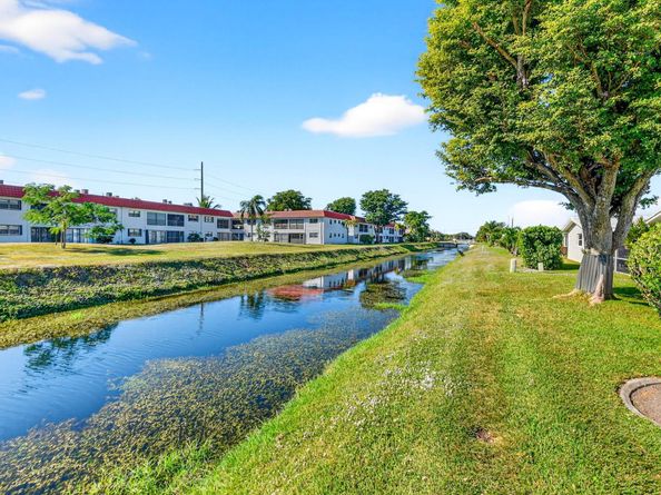 2088 SW 14th Avenue, Boynton Beach FL 33426