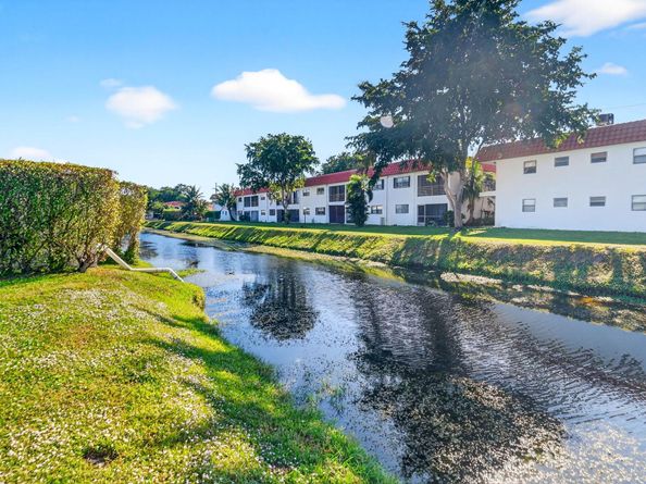 2088 SW 14th Avenue, Boynton Beach FL 33426