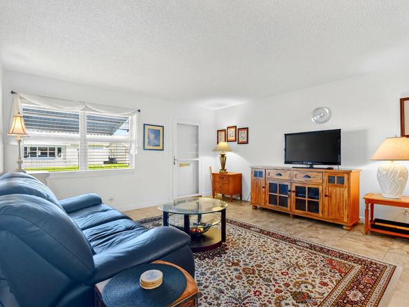 2088 SW 14th Avenue, Boynton Beach FL 33426