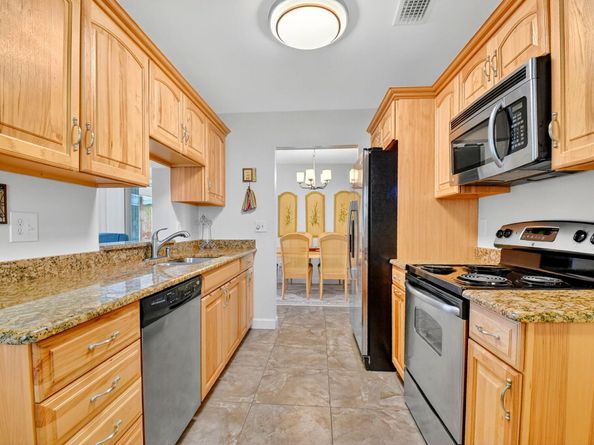 2088 SW 14th Avenue, Boynton Beach FL 33426